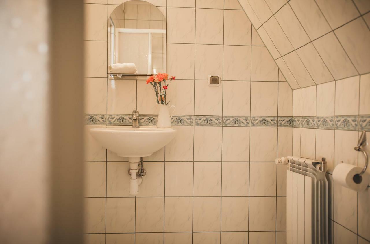 Pokoje Goscinne Gobo Zakopane Ngoại thất bức ảnh