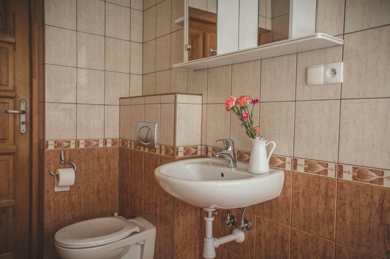 Pokoje Goscinne Gobo Zakopane Ngoại thất bức ảnh